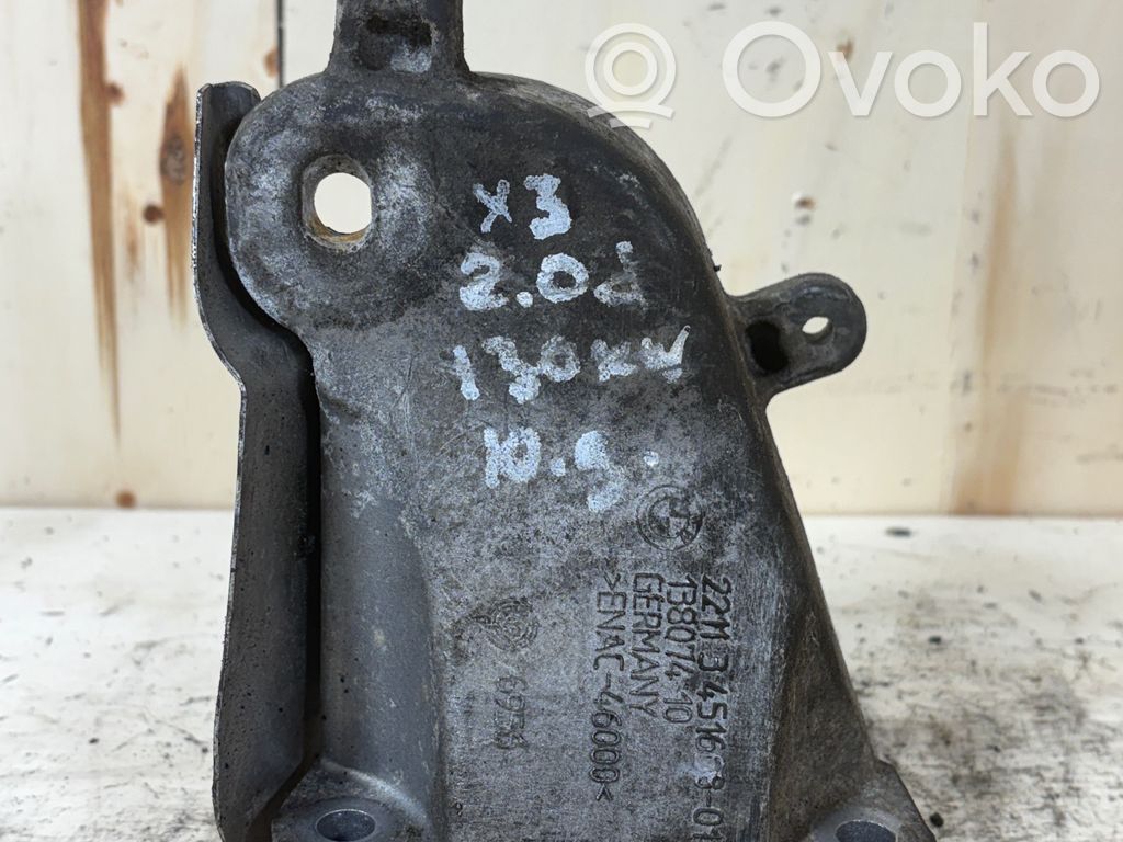 BMW X3 E83 Engine mounting bracket 