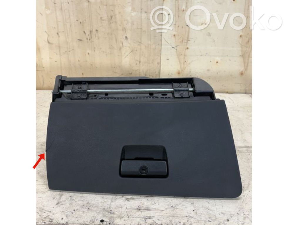 BMW 3 E90 E91 Glove box 