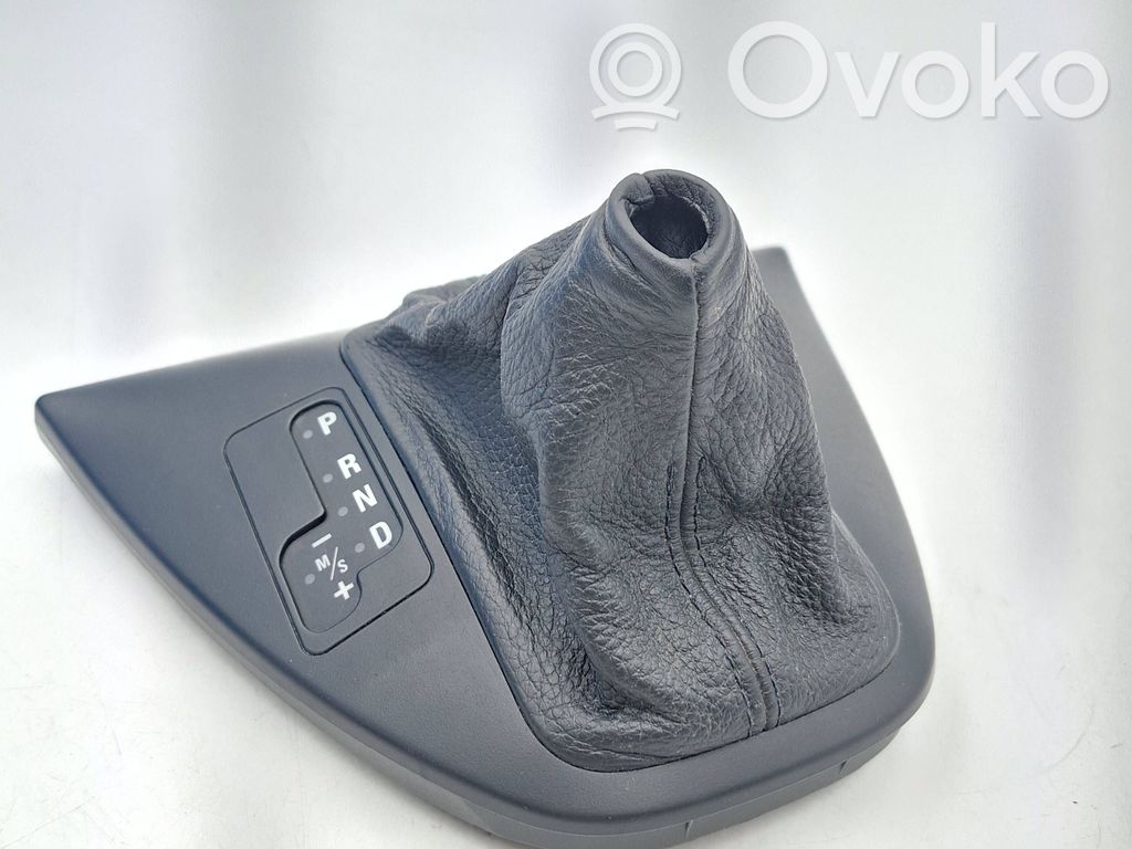 Contour de levier de vitesses   7060445,51167060445,190805RW,901204230000