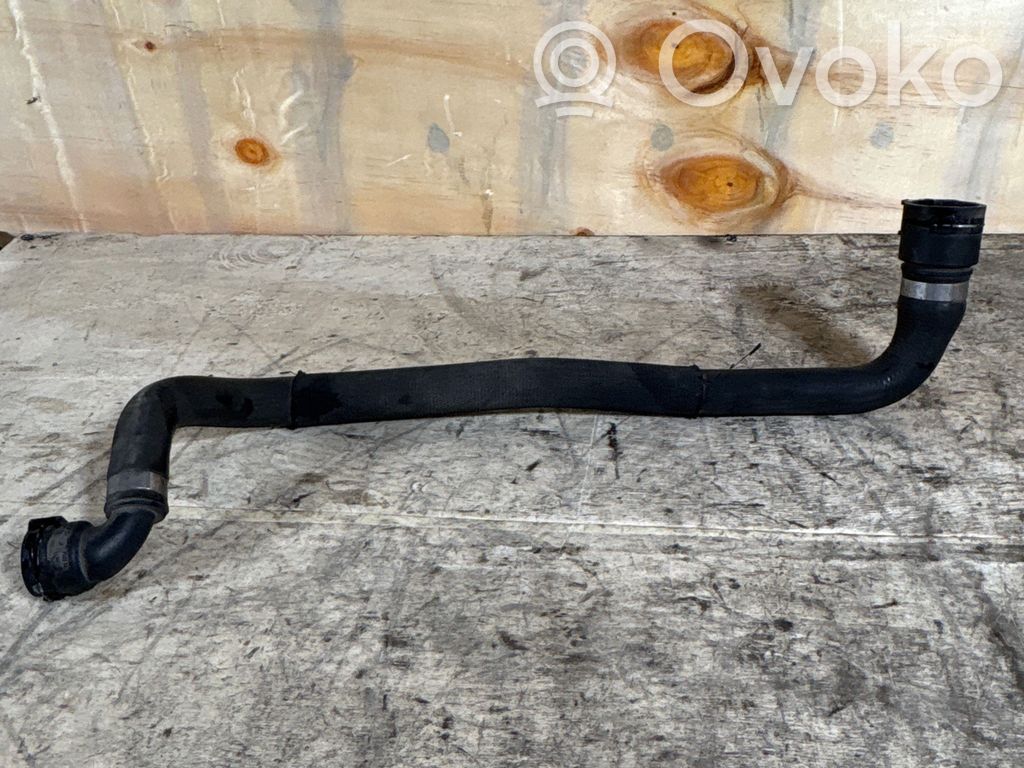 BMW X3 E83 Engine coolant pipe/hose 