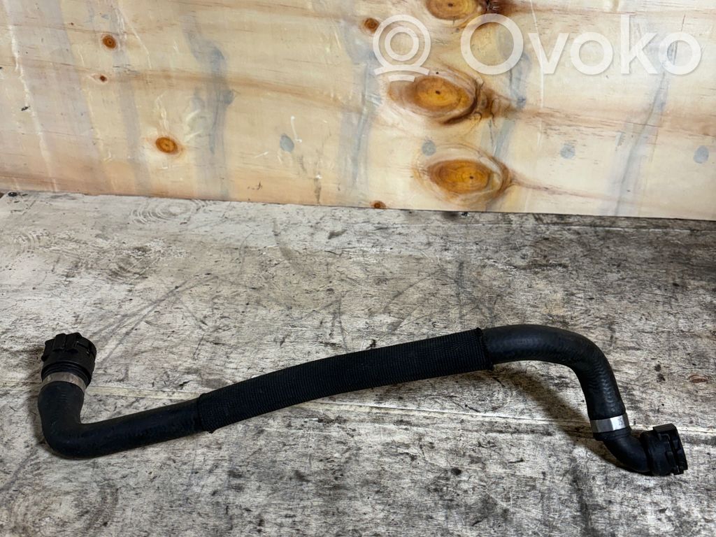 BMW X3 E83 Engine coolant pipe/hose 