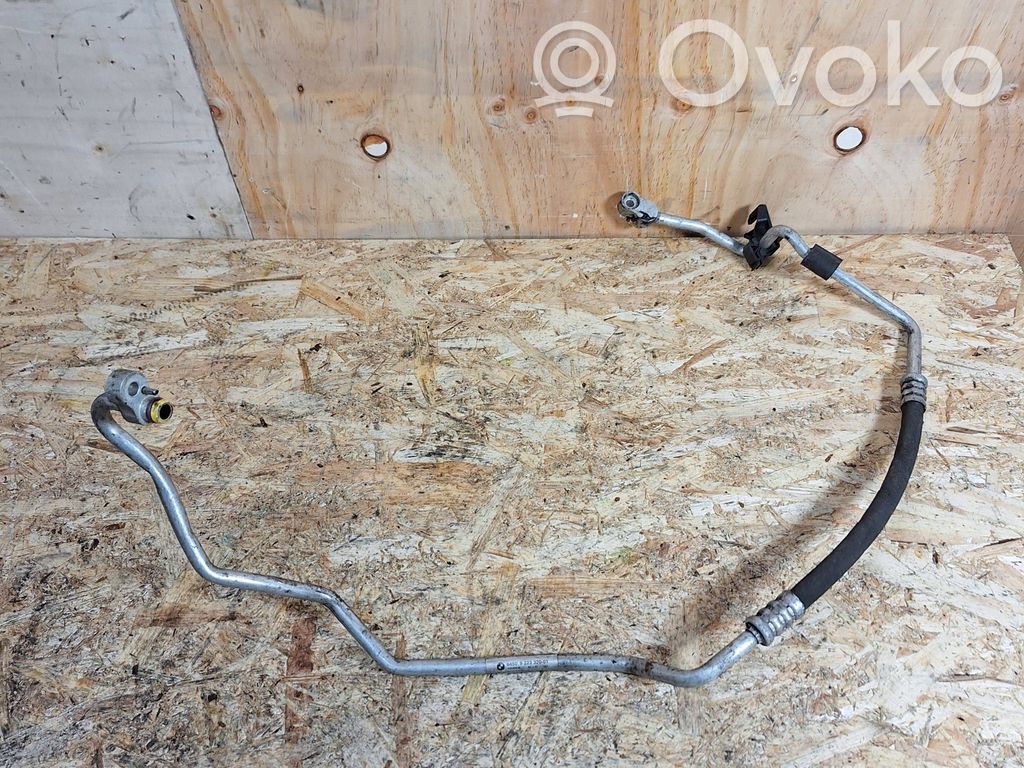 BMW 1 E81 E87 Ilmastointilaitteen putki (A/C) 