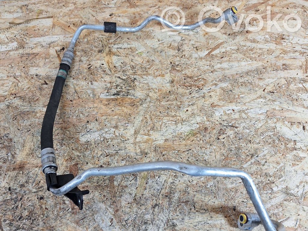 BMW X1 E84 Air conditioning (A/C) pipe/hose 