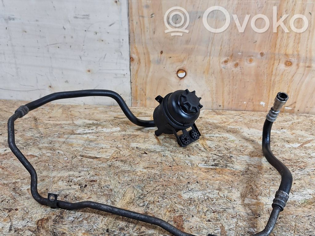 BMW 3 E90 E91 Power steering fluid tank/reservoir 