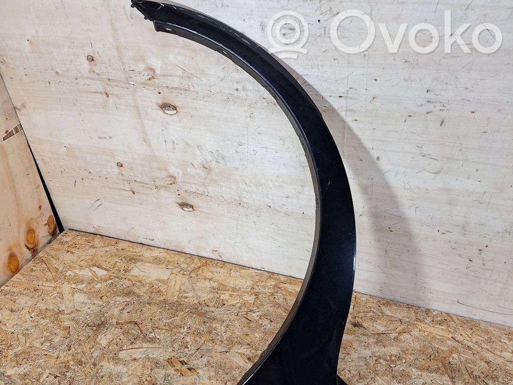 BMW X3 E83 Galinės arkos apdaila 