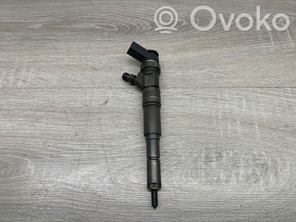 Fuel injector   7788609,7789670
