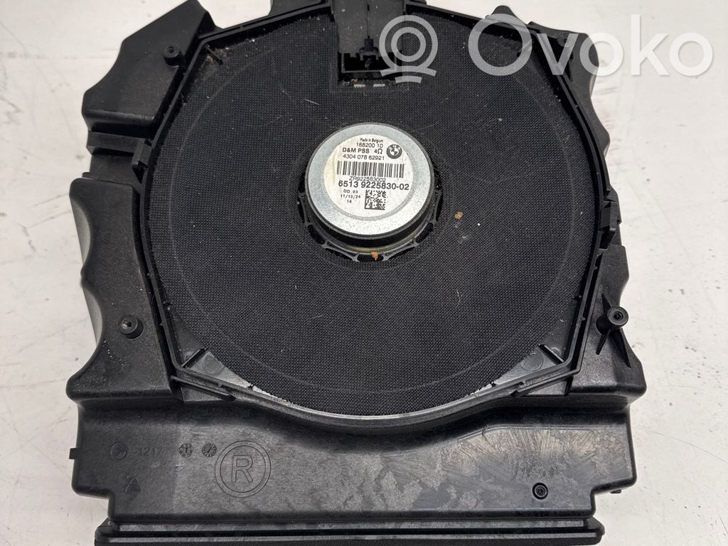 BMW 5 GT F07 Altavoz subwoofer 