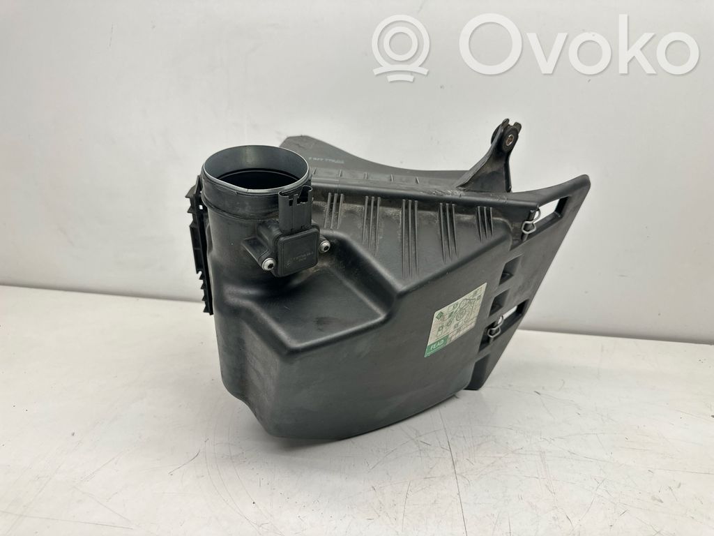 BMW 5 E60 E61 Air filter box 