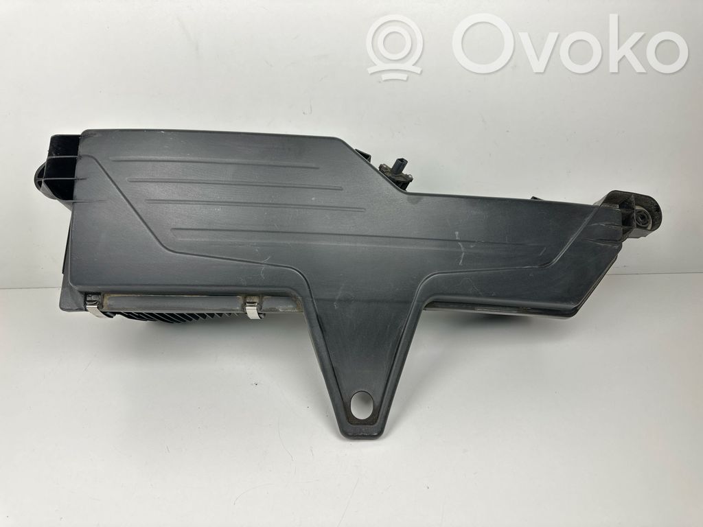 BMW 4 F32 F33 Obudowa filtra powietrza 