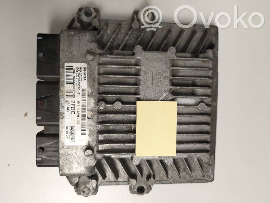 Engine control unit/module   5WS40334CT,8M5112A650CC