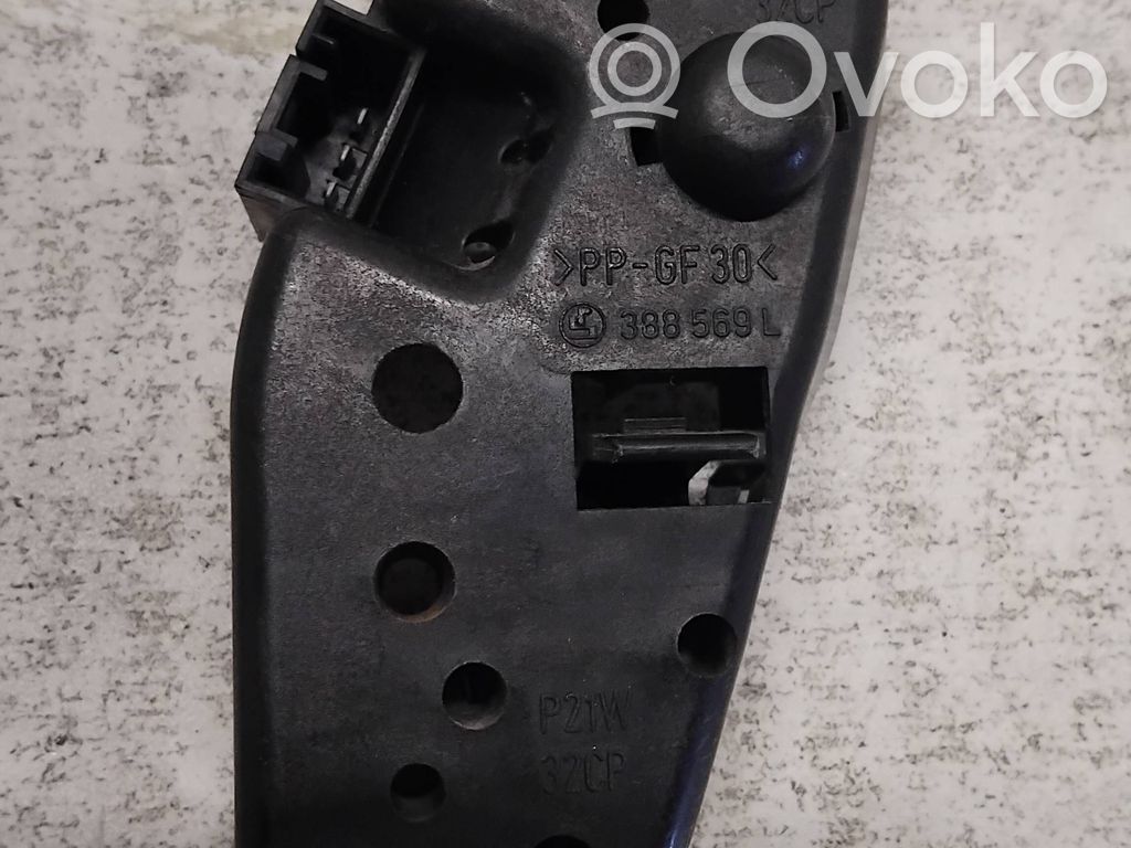 BMW 3 E46 Lampy tylnej klapy bagażnika 