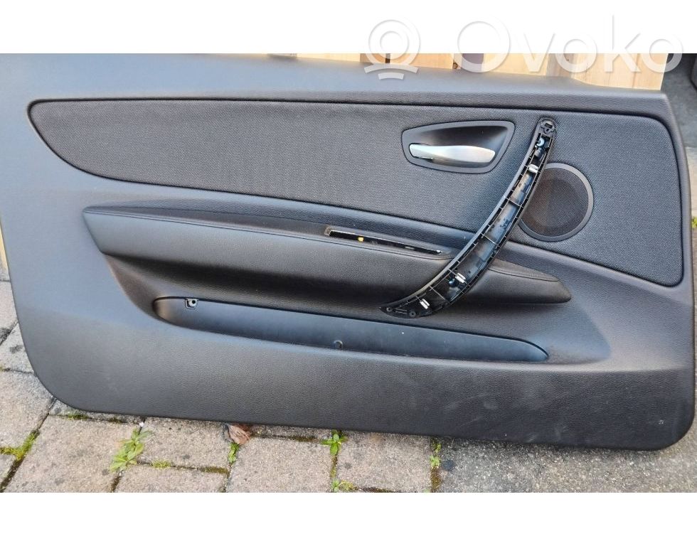 BMW 1 E81 E87 Front door card panel trim 