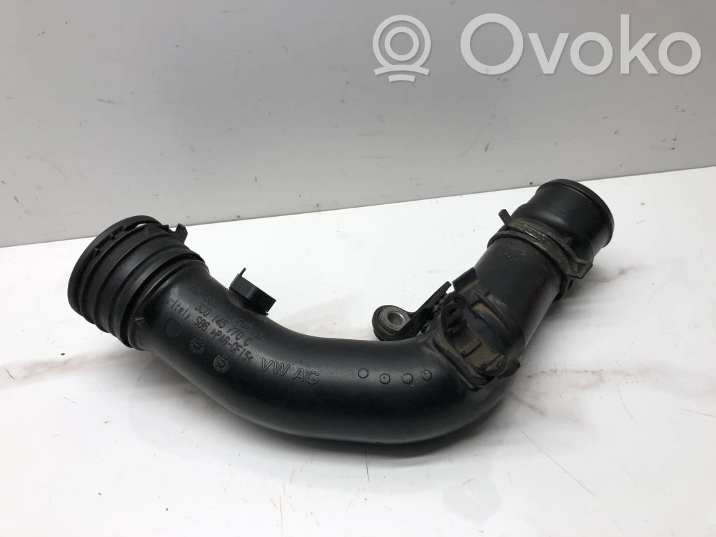Volkswagen PASSAT B6 Wąż / Rura intercoolera 