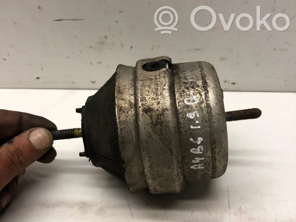 Audi A4 S4 B6 8E 8H Engine mount bracket 