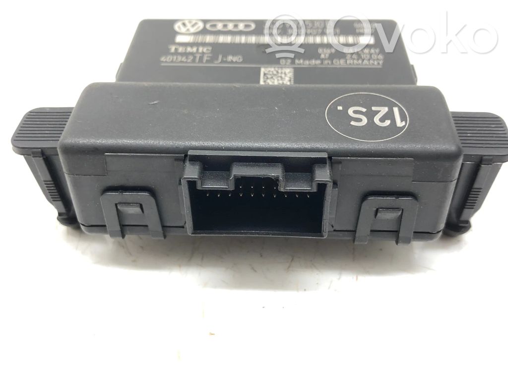 Volkswagen PASSAT B6 Gateway control module 