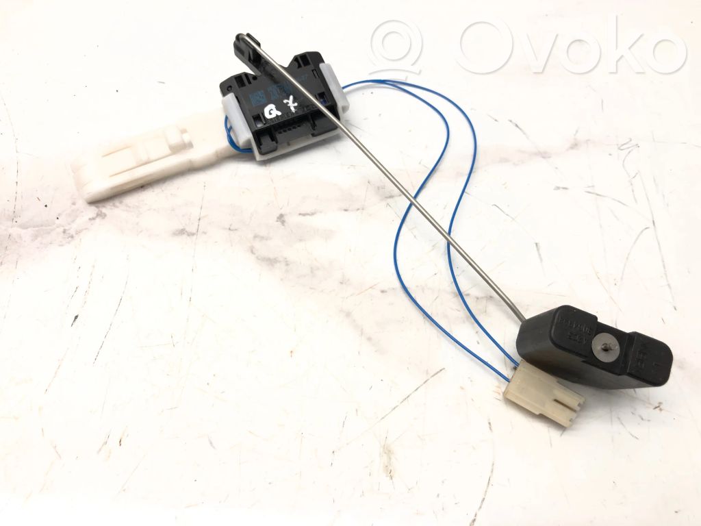 Audi Q7 4L Fuel level sensor 
