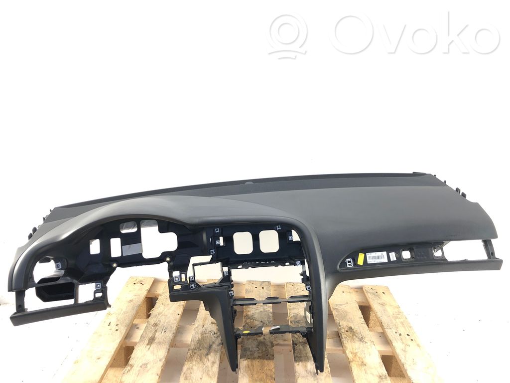 Audi A6 S6 C6 4F Dashboard 