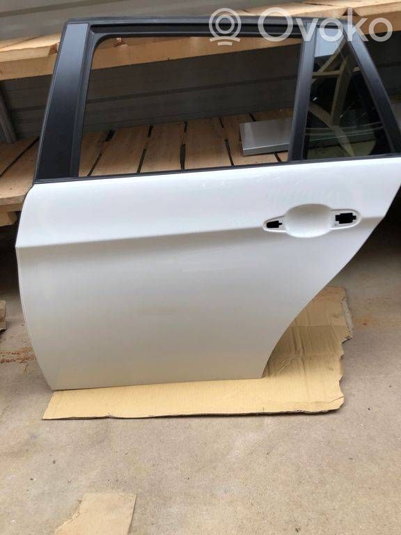 Rear door