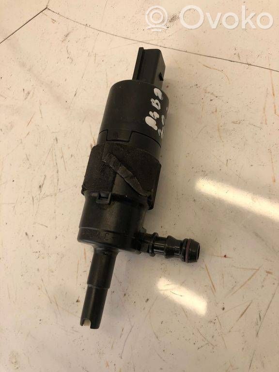 Audi A4 S4 B8 8K Pompa spryskiwacza lampy przedniej 