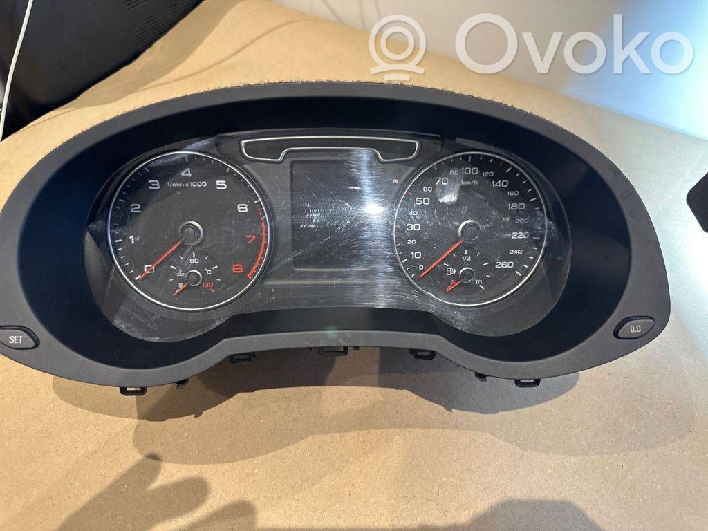 Audi Q3 8U Vitezometru (grup de instrumente) 