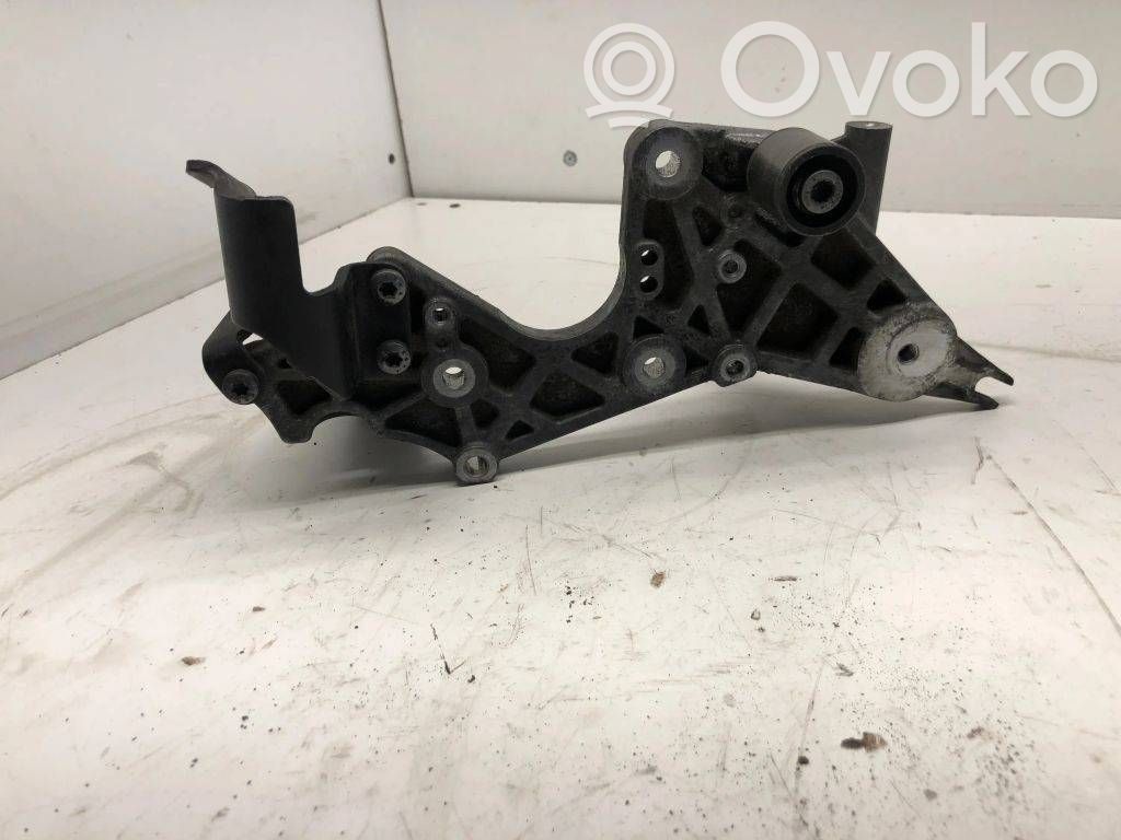 Fuel pump bracket   059130117P