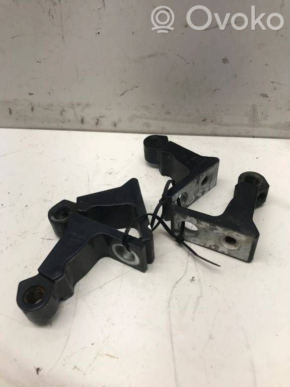 Front door upper hinge   8K0831401A,8K0831401D
