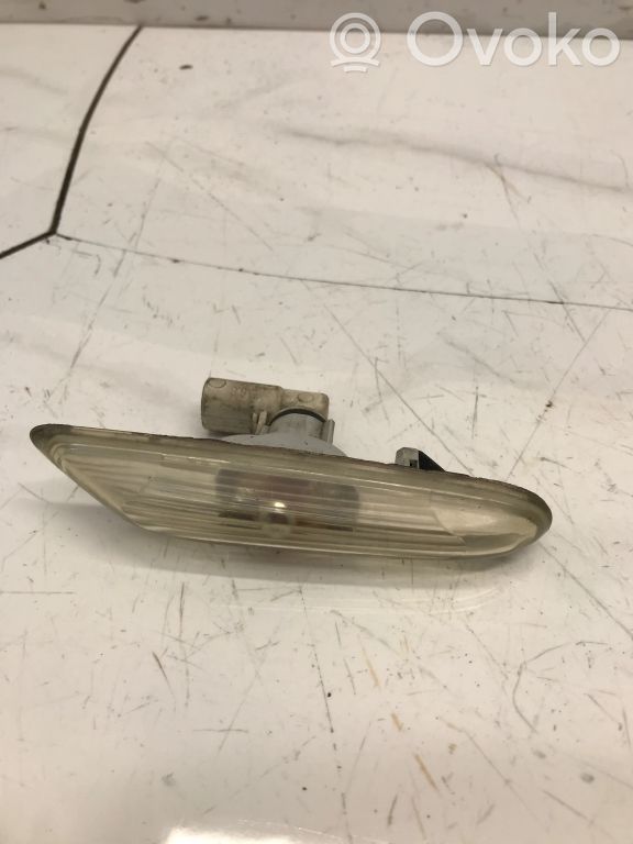 BMW 3 E90 E91 Front fender indicator light 
