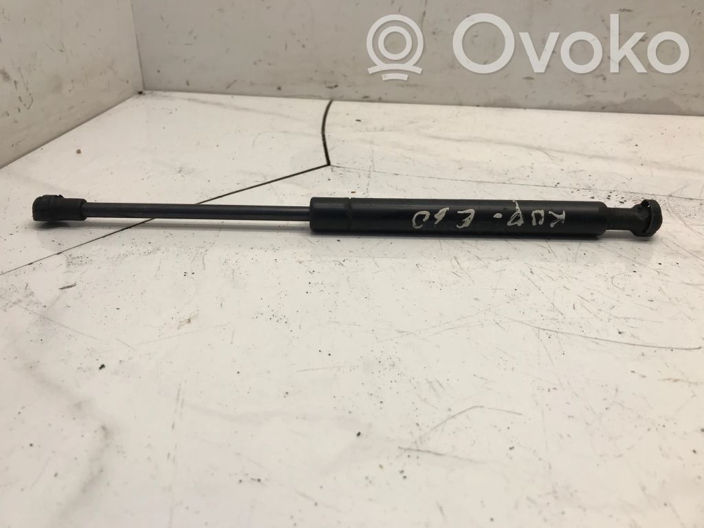 BMW 5 E60 E61 Amortizatorius variklio dangčio 