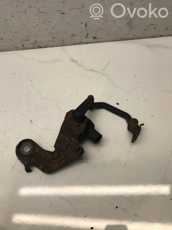 Audi A6 S6 C6 4F Palanca del sensor de nivel de altura trasero 