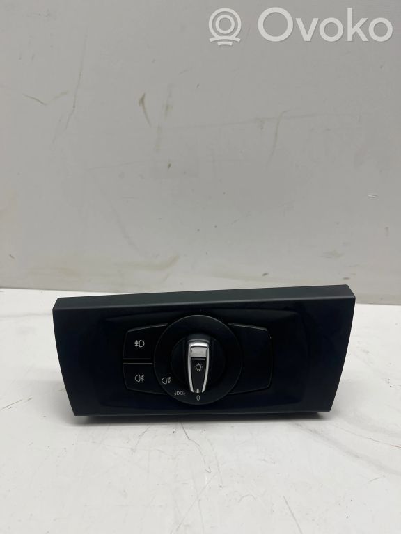 Light switch   9169415,33600222