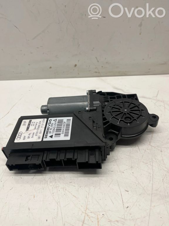 Audi A4 S4 B7 8E 8H Motorino alzacristalli della portiera anteriore 