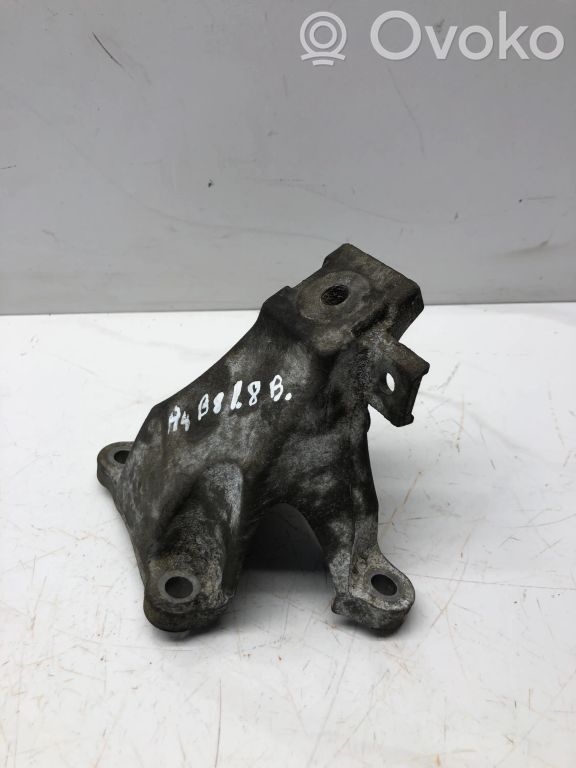 Audi A4 S4 B8 8K Engine mounting bracket 