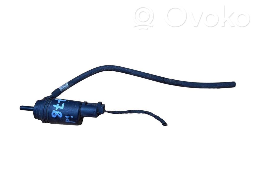 Windscreen/windshield washer pump   67128377512,8377512,23557610,8364518