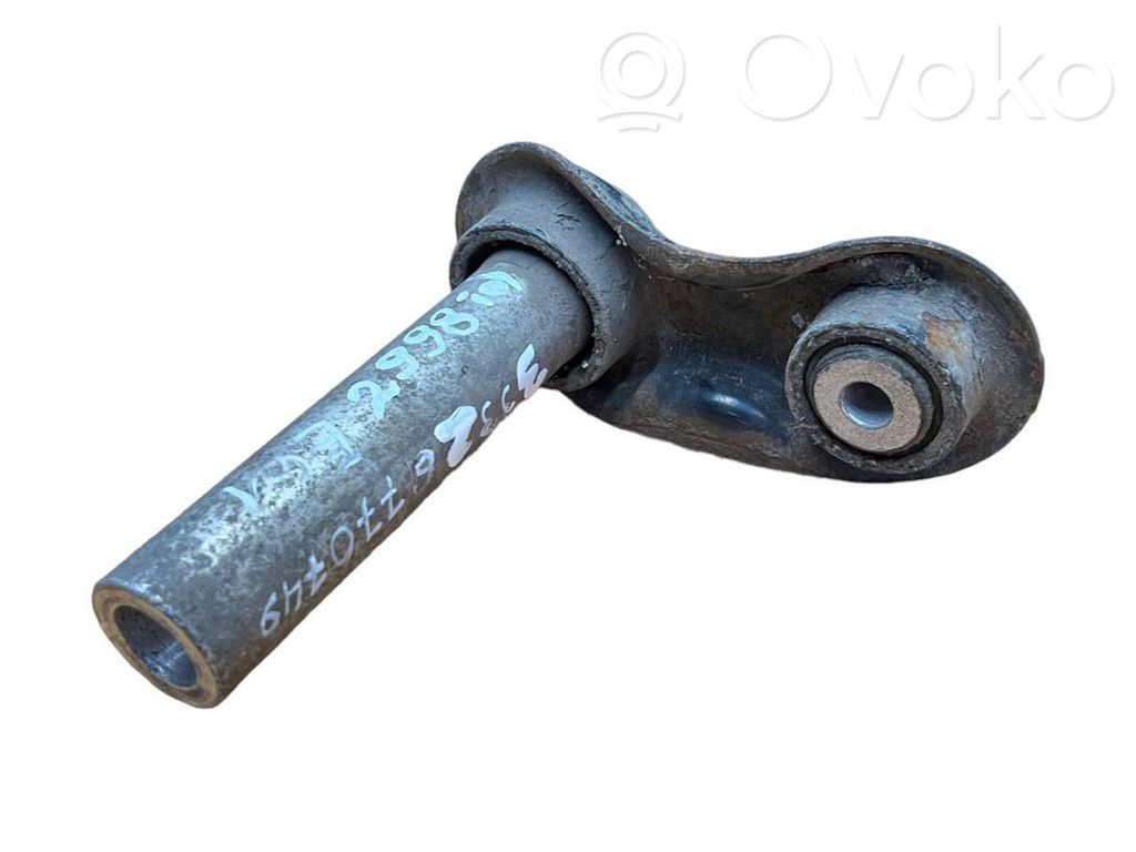 BMW 5 E60 E61 Cits aizmugures šasijas elements 