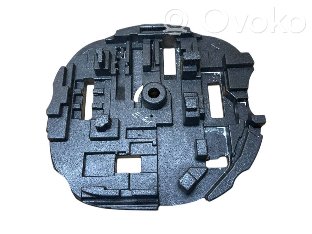 Spare wheel section trim   65126916988,6916988,52758211