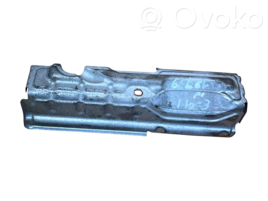Hitzeschutz Abschirmblech Motorraum   7810183