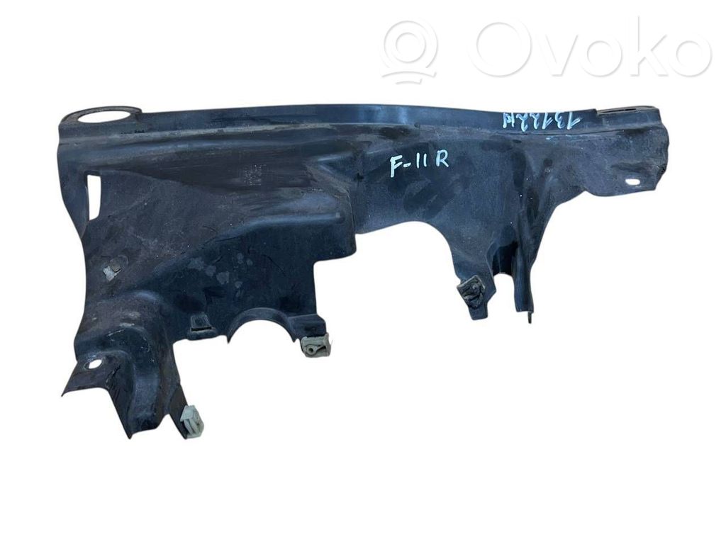 BMW 5 F10 F11 Kita variklio skyriaus detalė 