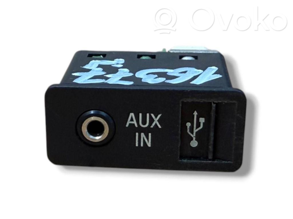 AUX-pistokeliitin   9129652,61319129652
