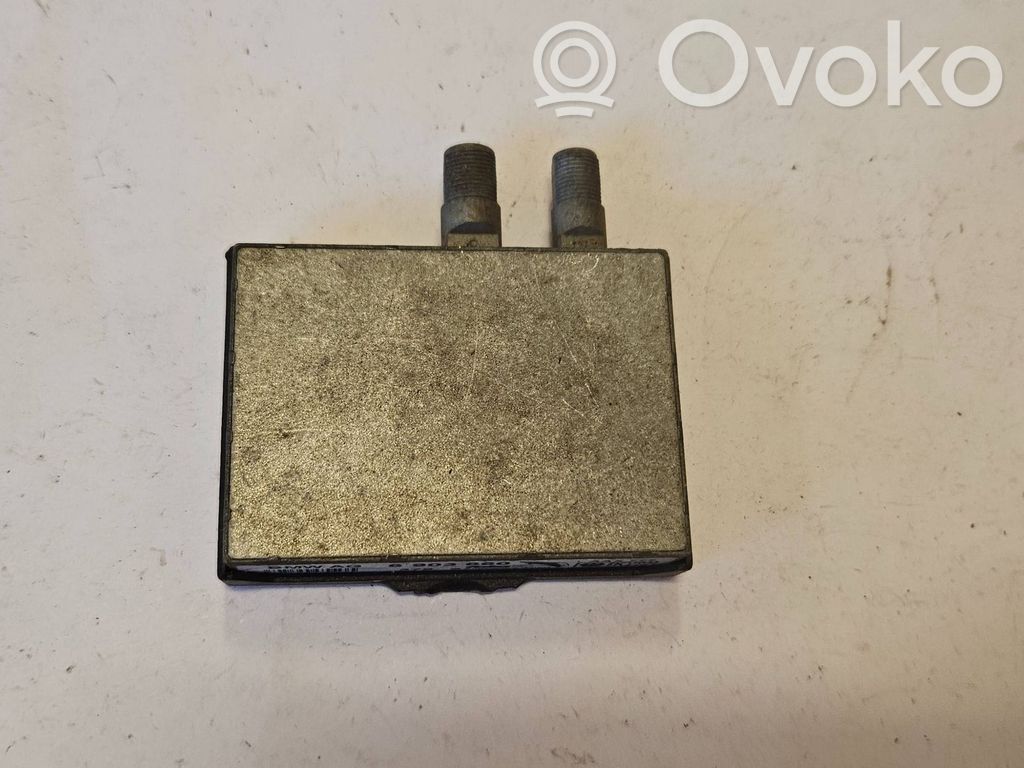 Antenos stiprintuvas   6903660