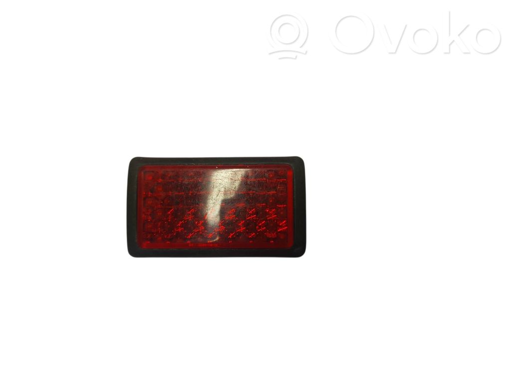 Luz interna puerta trasera   8352269