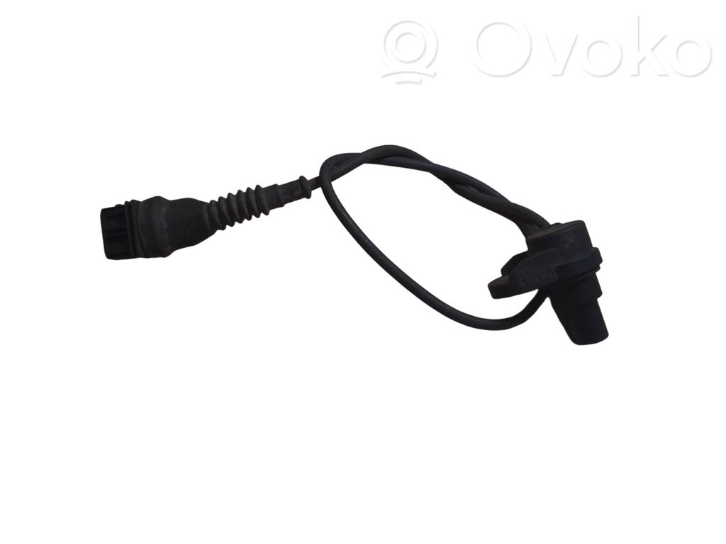 BMW 5 E39 Camshaft position sensor 