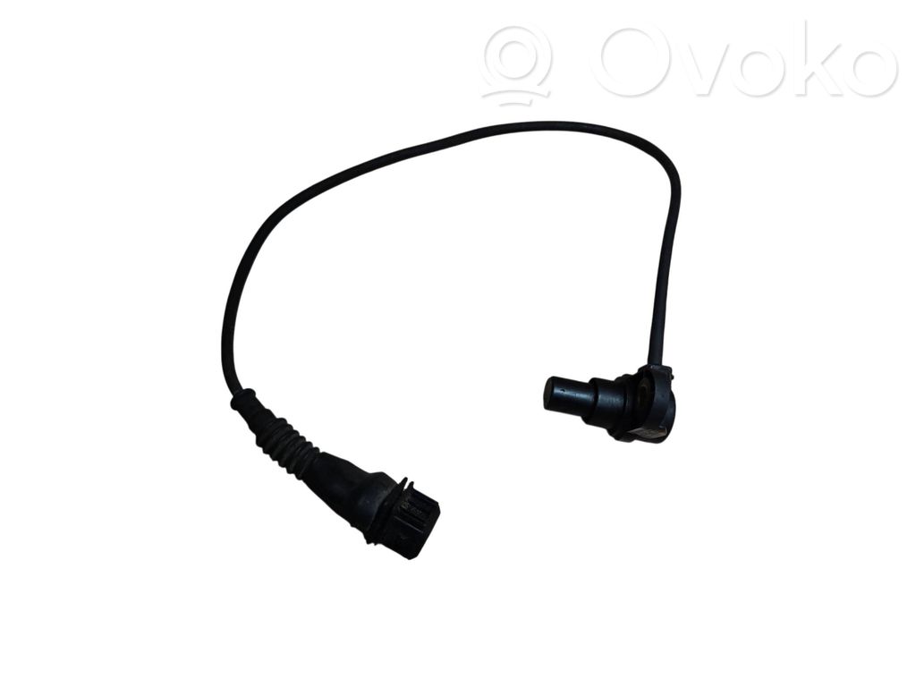 BMW 5 E39 Camshaft position sensor 