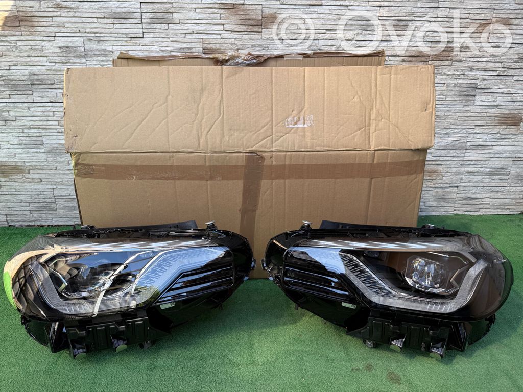 BMW M2 G87 Lampy przednie / Komplet 