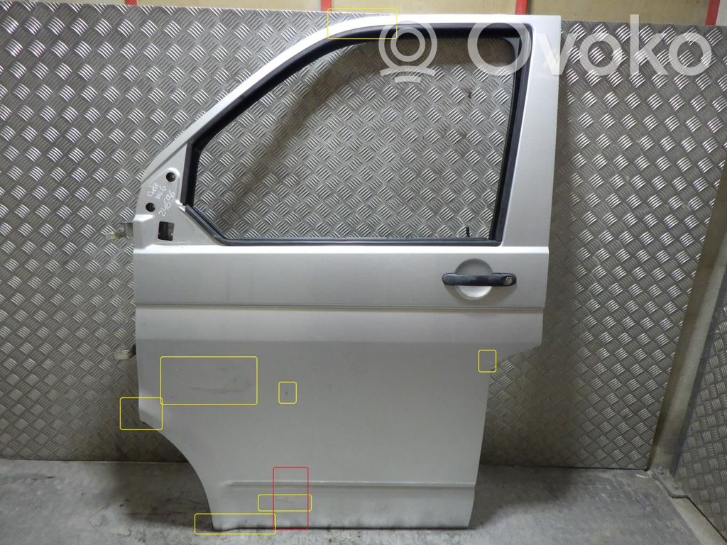 Puerta delantera   7LA831055B