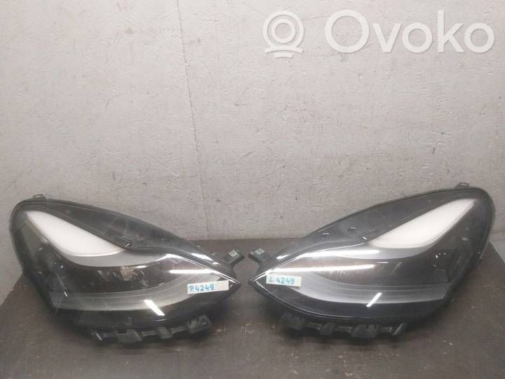 Lampa przednia   151495200C,01531951,VJW21223100702