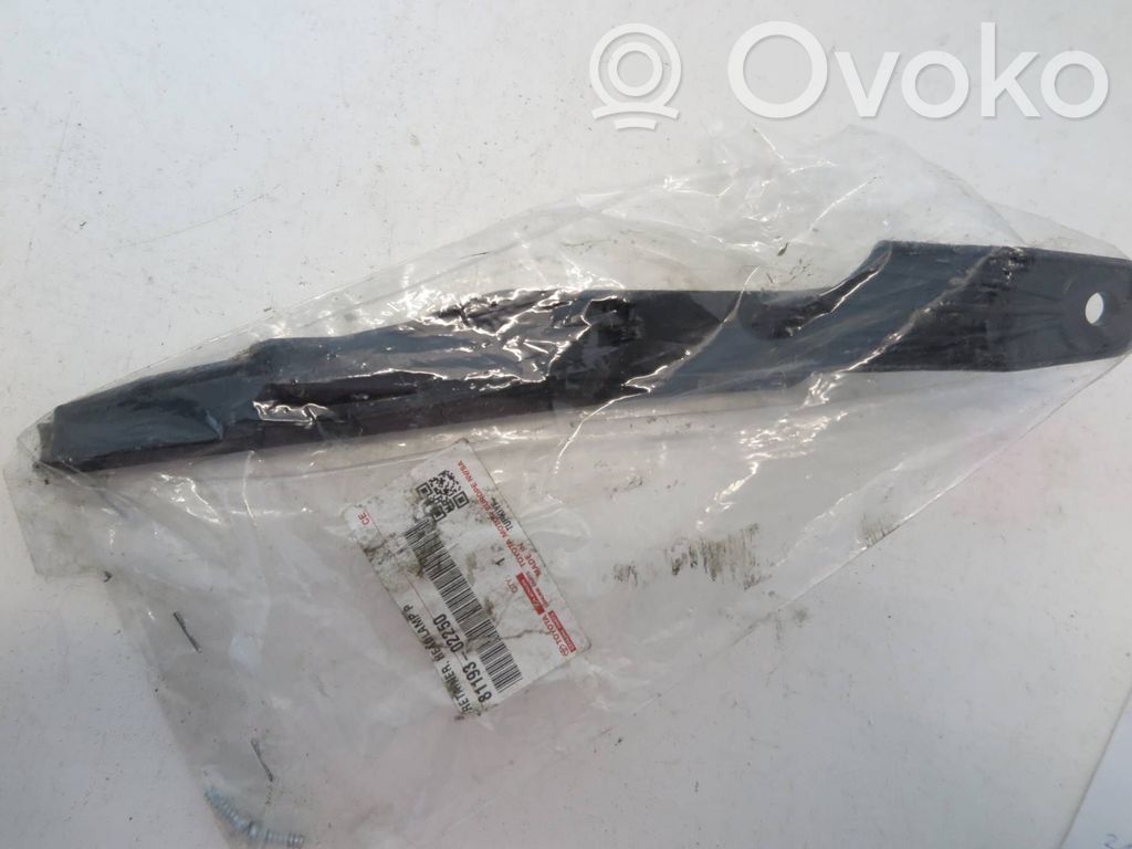 Toyota Corolla E160 E170 Halterung Scheinwerfer 
