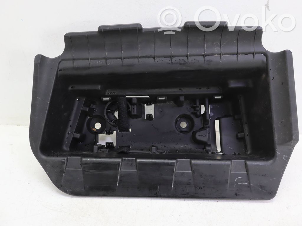 BMW 4 G22 G23 G24 G26 Glove box in trunk 