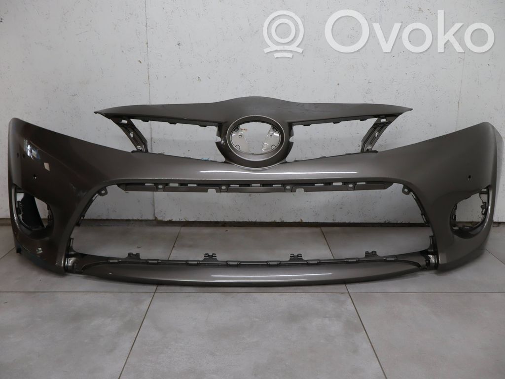 Toyota Verso Parachoques delantero 