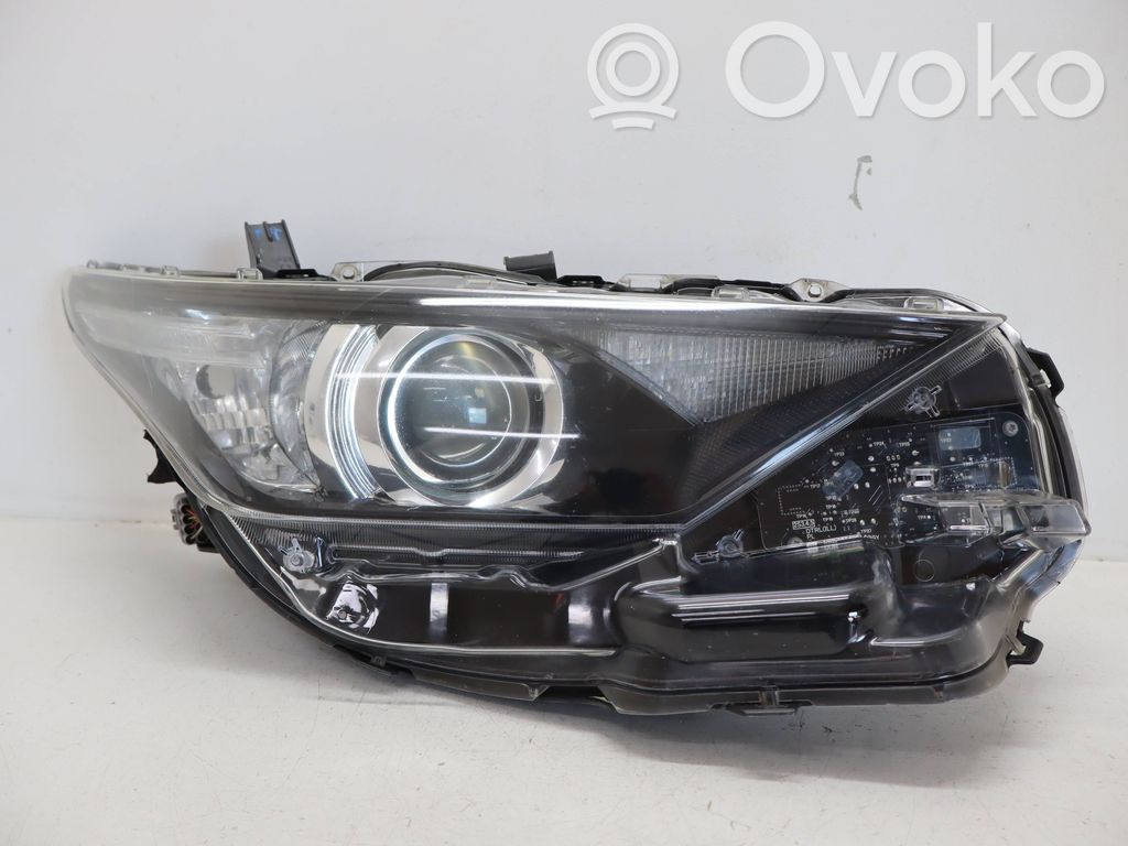 Toyota Auris E180 Scheinwerfer 