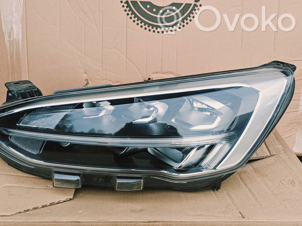 Ford Focus Headlight/headlamp 